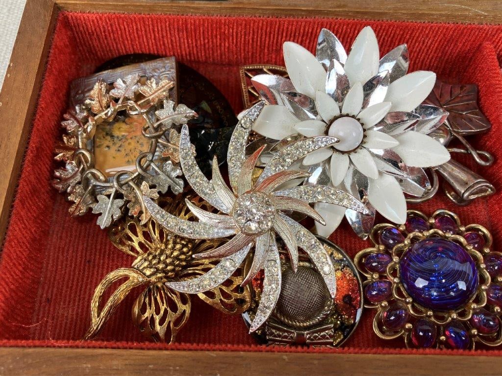 Assortment of Vintage Brooches with Ship Themed Jewelry Box - 3