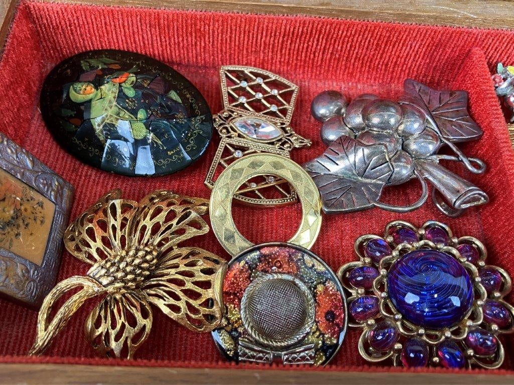 Assortment of Vintage Brooches with Ship Themed Jewelry Box - 4