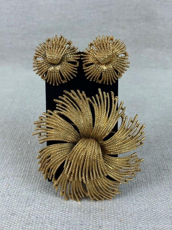Gold-tone Monet Brooch and Earrings - 4
