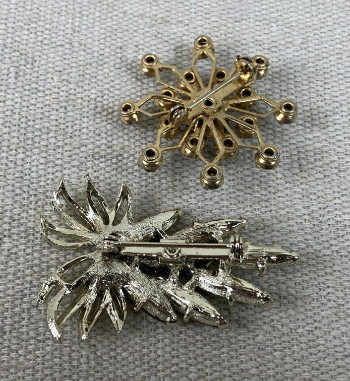 Green and Gold-toned Jewelry Assortment Including Hobe - 11