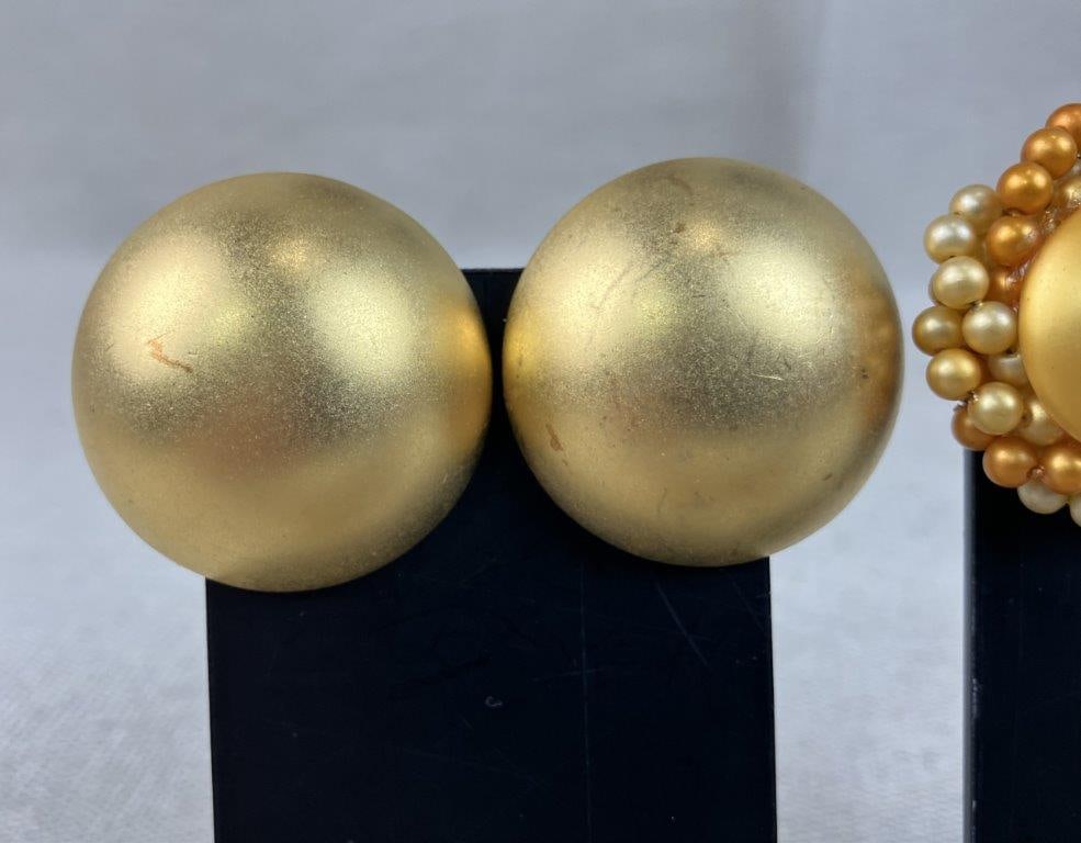 Gold Tone Jewelry Assortment Including Florenza - 4
