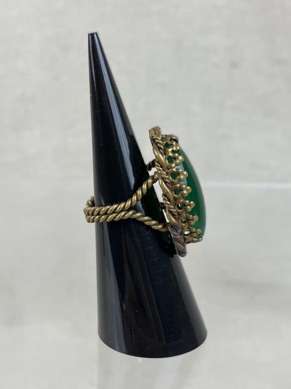 Vintage Costume Jewelry Assortment in Green Tones - 10