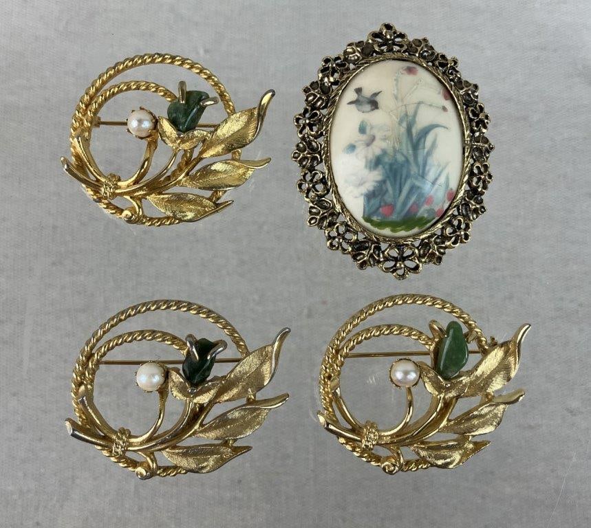 Vintage Costume Jewelry Assortment in Green Tones - 12