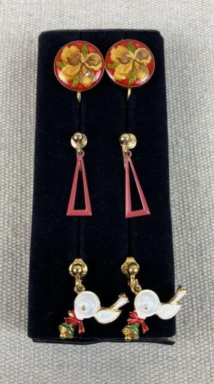 Assortment of Vintage Gold and Red-toned Jewelry - 5