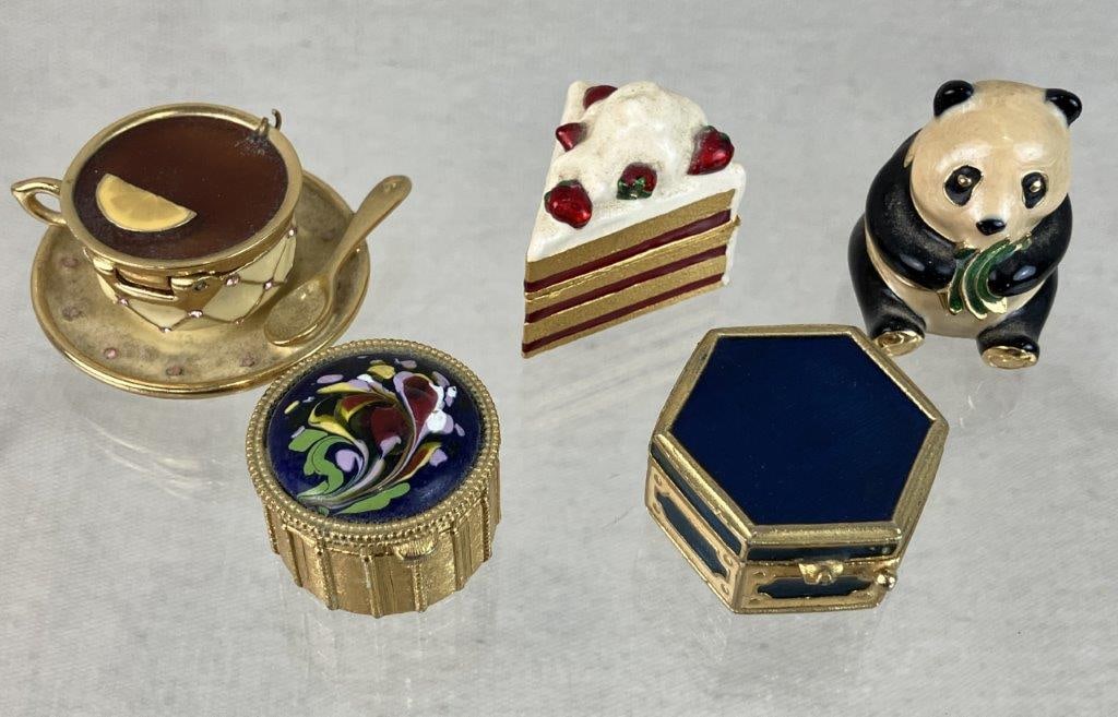 Vintage Estee Lauder Enamel Perfume Compacts (1 of 15)