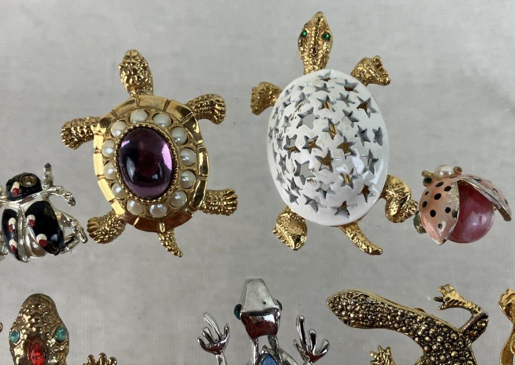 Collection of Reptile and Insect Brooches - 5
