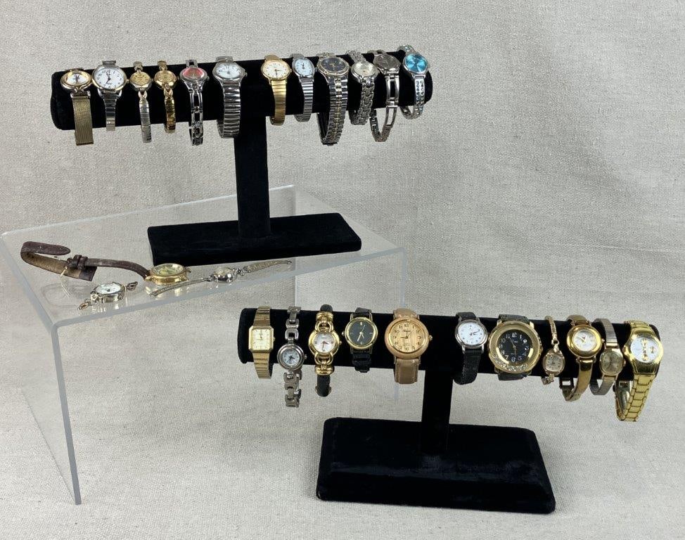 Assortment of Vintage Women's Wristwatches (1 of 9)