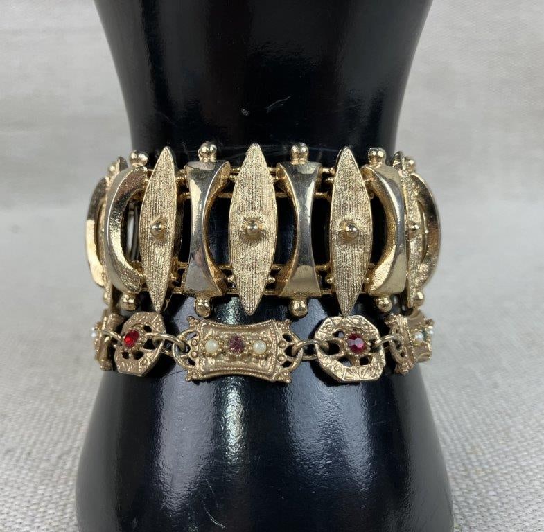 Costume Jewelry Assortment Including Trifari and Sarah Coventry - 5