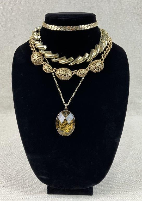 Gold Tone Vintage Costume Jewelry Assortment - 5