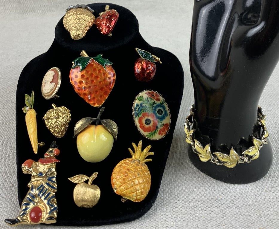Assortment of Gold-Tone Brooches with Bracelet - 2