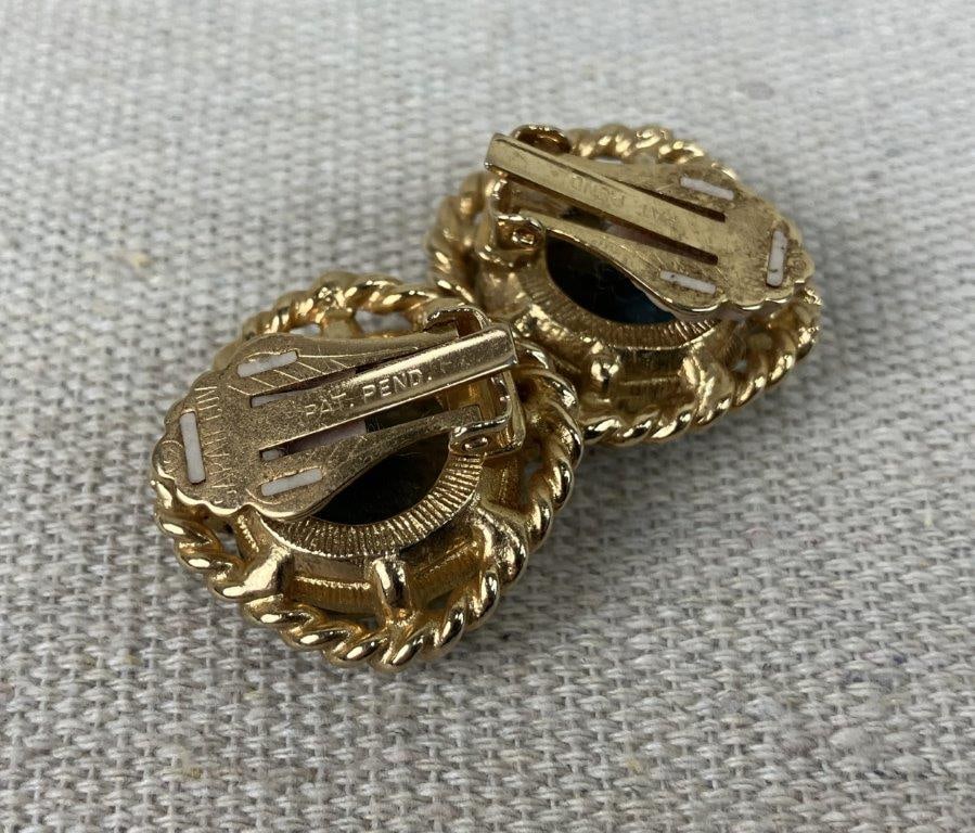 Vintage Costume Jewelry Earrings and Jewelry Box - 7