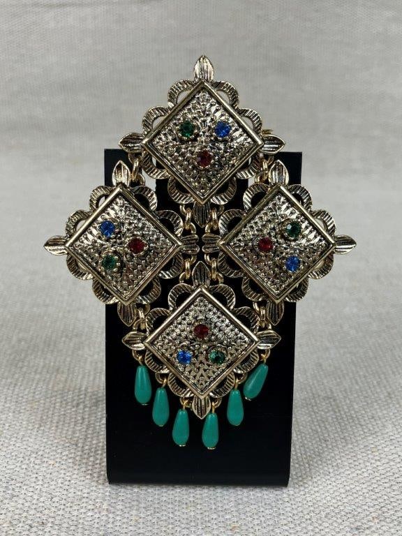 Sarah Coventry Brooches and Earrings - 4