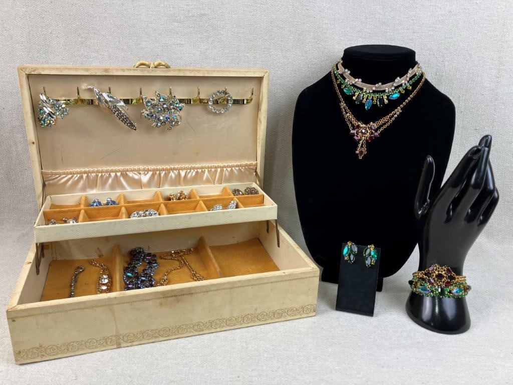 Assortment of Vintage Jewelry with Leather Jewelry Box (1 of 17)