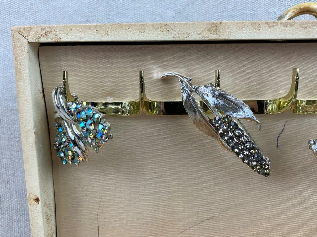 Assortment of Vintage Jewelry with Leather Jewelry Box - 7