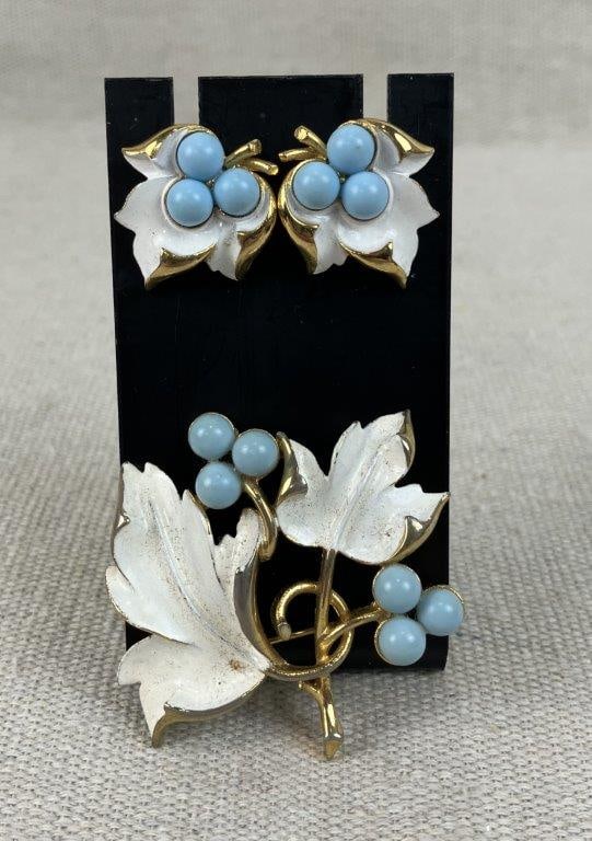 Blue and Gold-tone Jewelry Assortment Including Trifari and Sarah Coventry - 7
