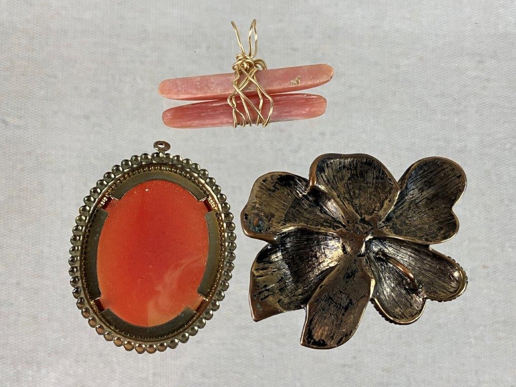 Assortment of Gold Tone Costume Jewelry Including Cameo Pendant - 10