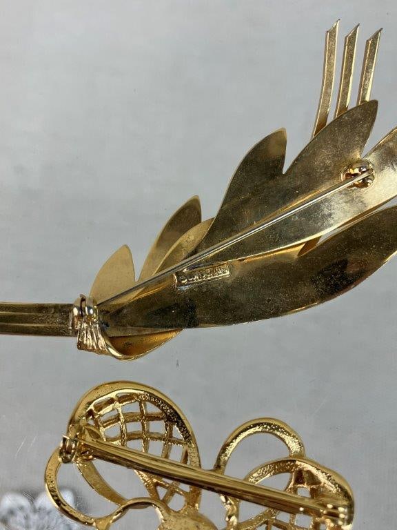 Assortment of Gold-tone Brooches Including Sarah Coventry and Monet - 15