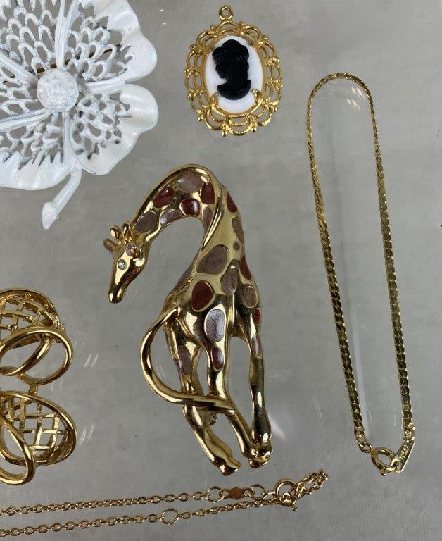 Assortment of Gold-tone Brooches Including Sarah Coventry and Monet - 6