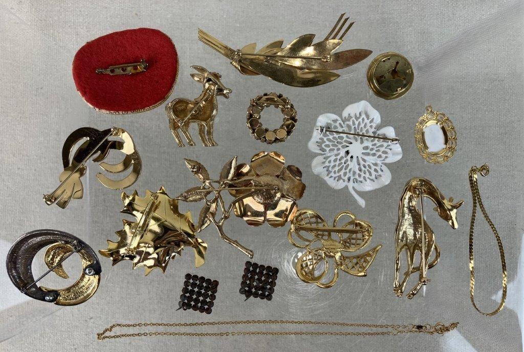 Assortment of Gold-tone Brooches Including Sarah Coventry and Monet - 8