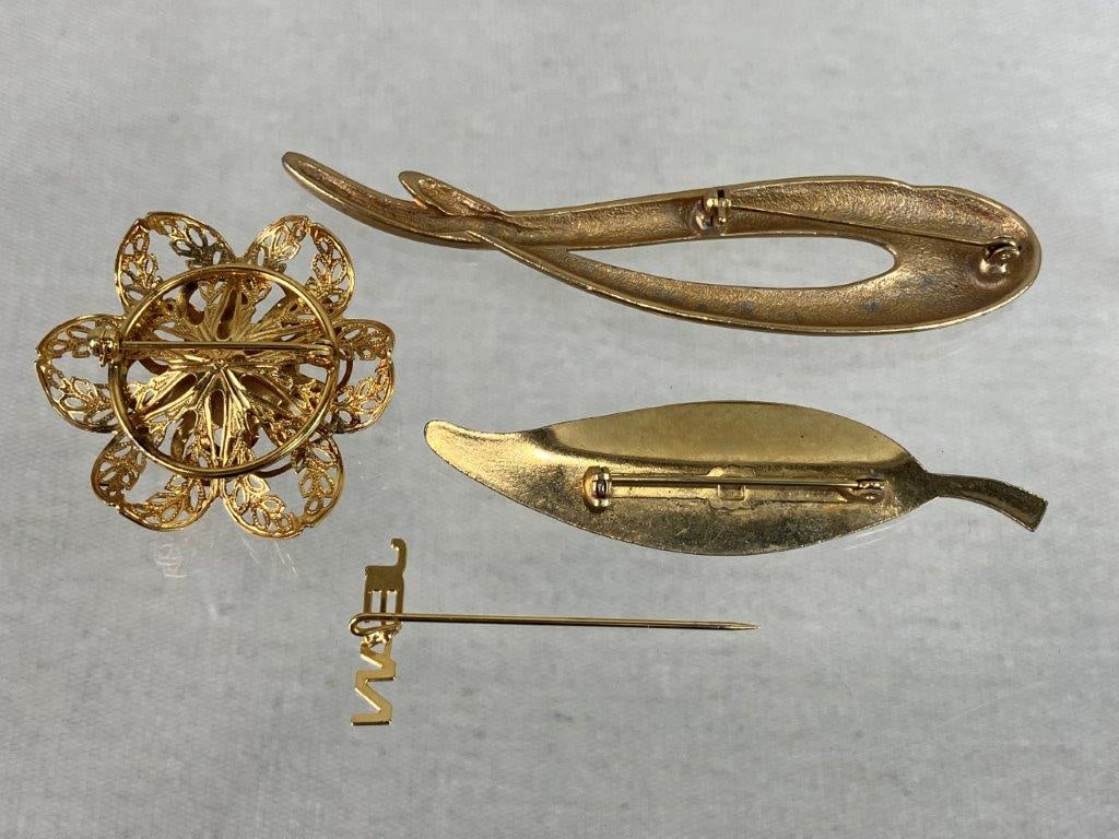 Vintage Costume Jewelry Including Sarah Coventry - 11
