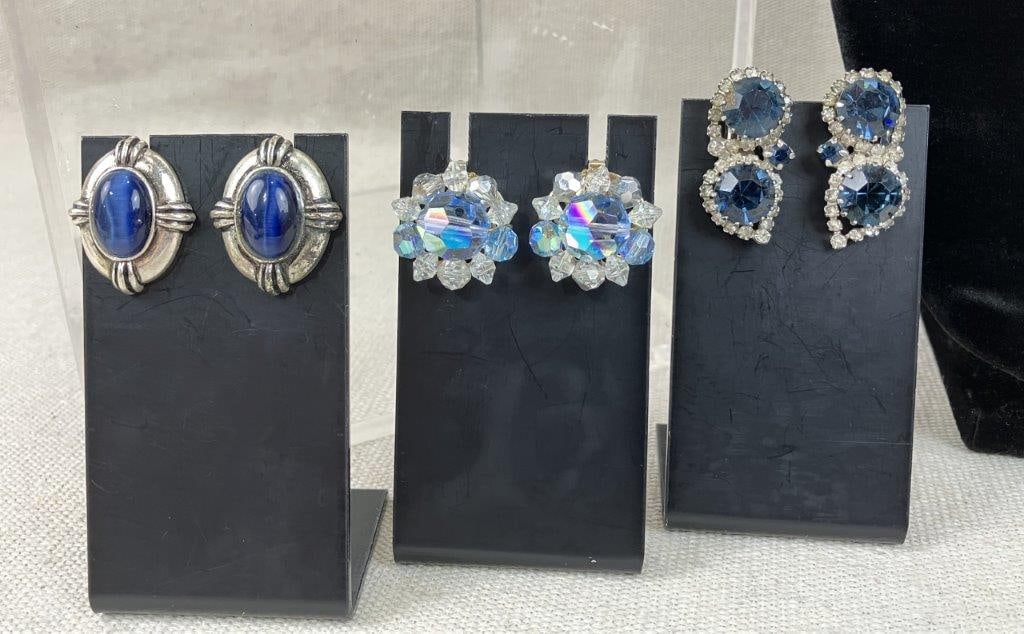 Costume Jewelry Assortment Including Sarah Coventry - 4