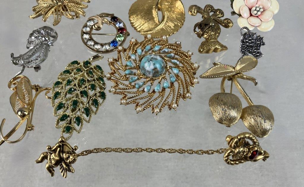 Gold-Tone Costume Brooch Assortment Including Sarah Coventry - 6