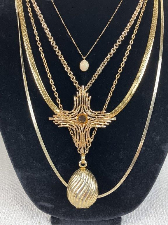 Assortment of Gold-tone Necklaces and Rings Including Avon and Sarah Coventry - 3