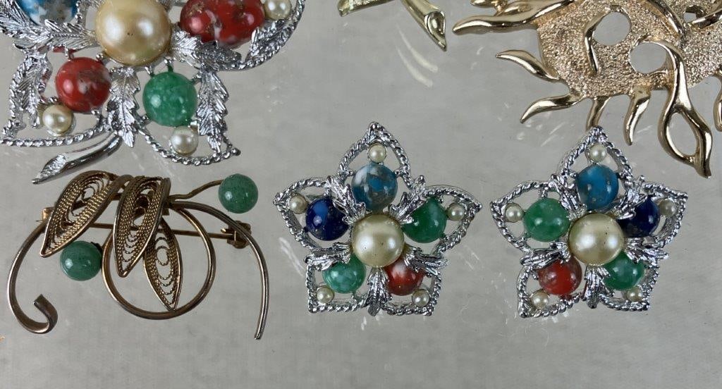 Costume Jewelry Brooch Assortment Including Sarah Coventry - 5