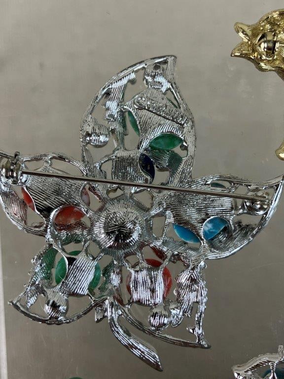 Costume Jewelry Brooch Assortment Including Sarah Coventry - 7