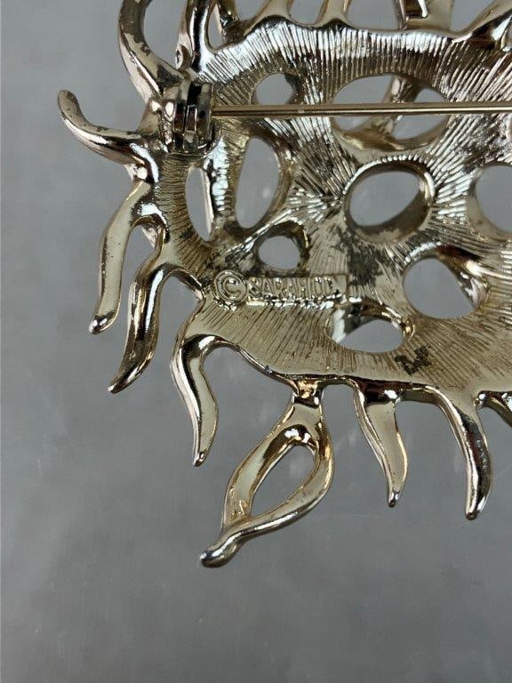 Costume Jewelry Brooch Assortment Including Sarah Coventry - 8