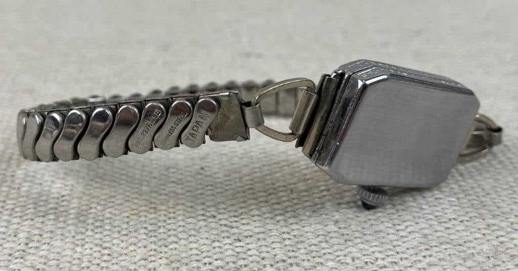 Luxury Wristwatch Assortment Including Bulova Art Deco and Langendorf - 5