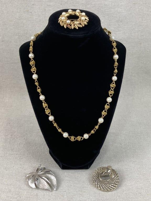 Vintage Jewelry Assortment Including Trifari (1 of 8)