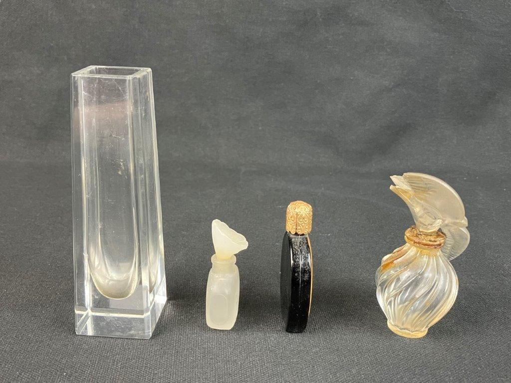 Vintage Perfume Bottles Including Lalique Art Glass - 5