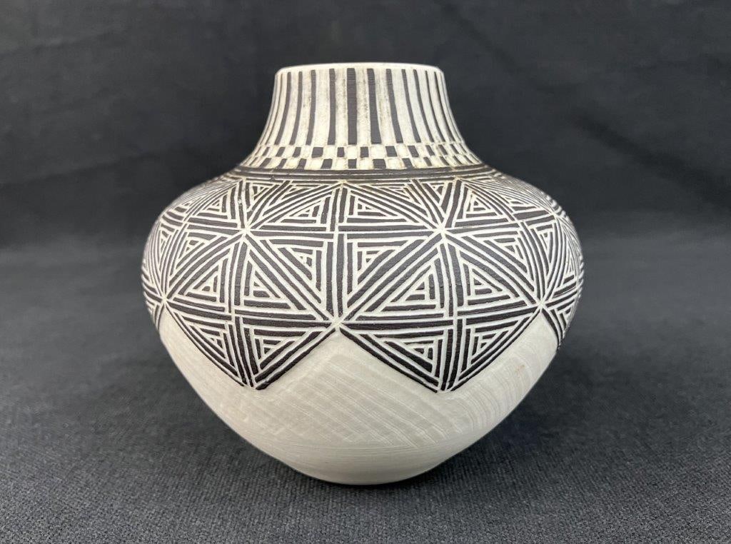 Leslie Thompson Pottery Op Art Vase - 4