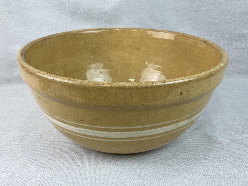 Yellowware Bowl (1 of 10)