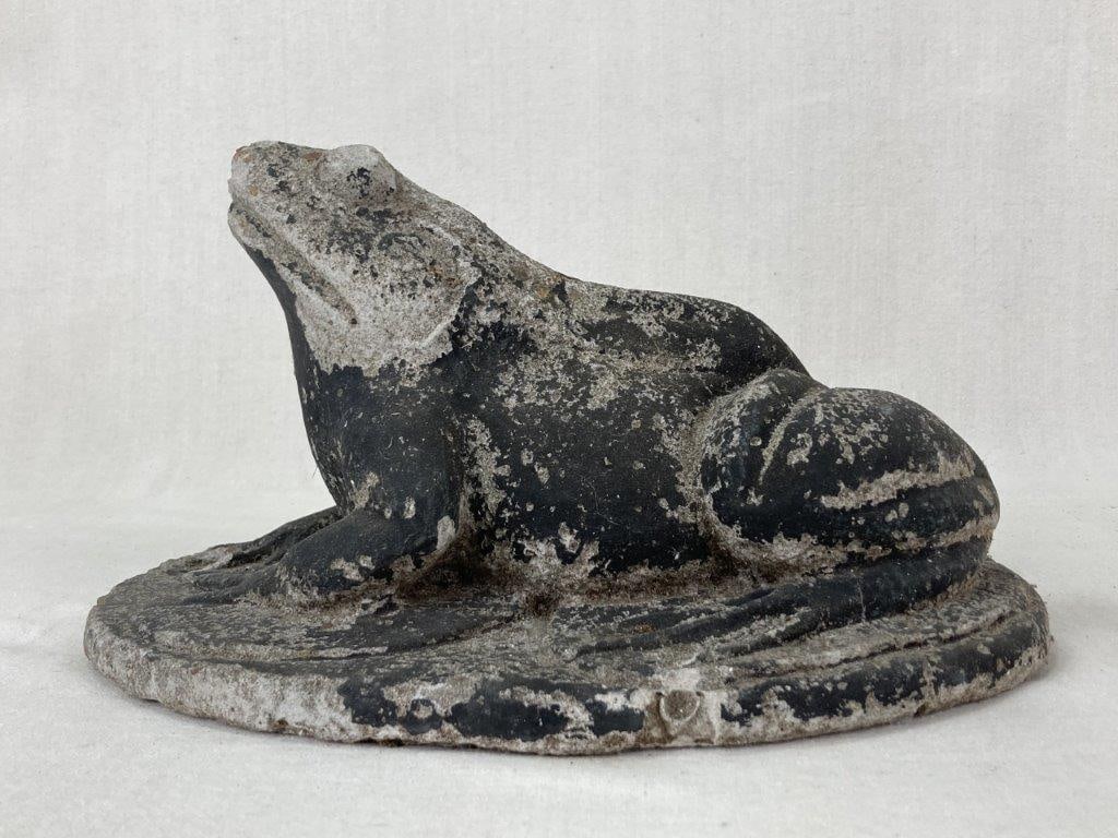 Cast Cement Garden Frog Statue - 8