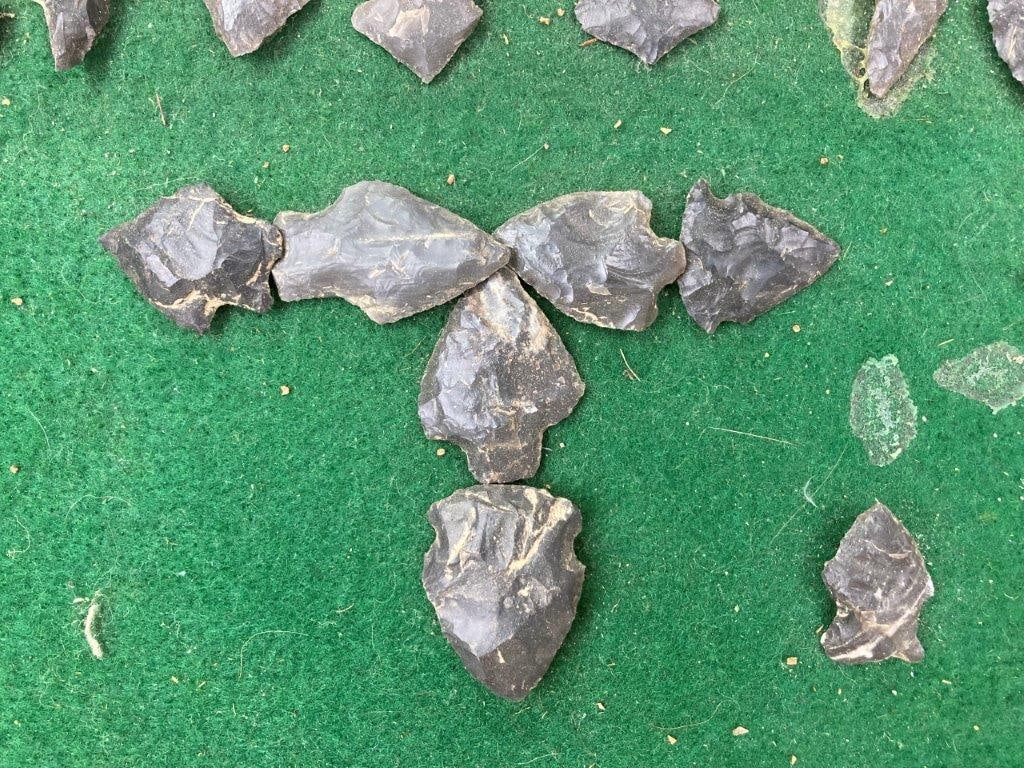 Folk Art Arrowhead Religious Motto - 2
