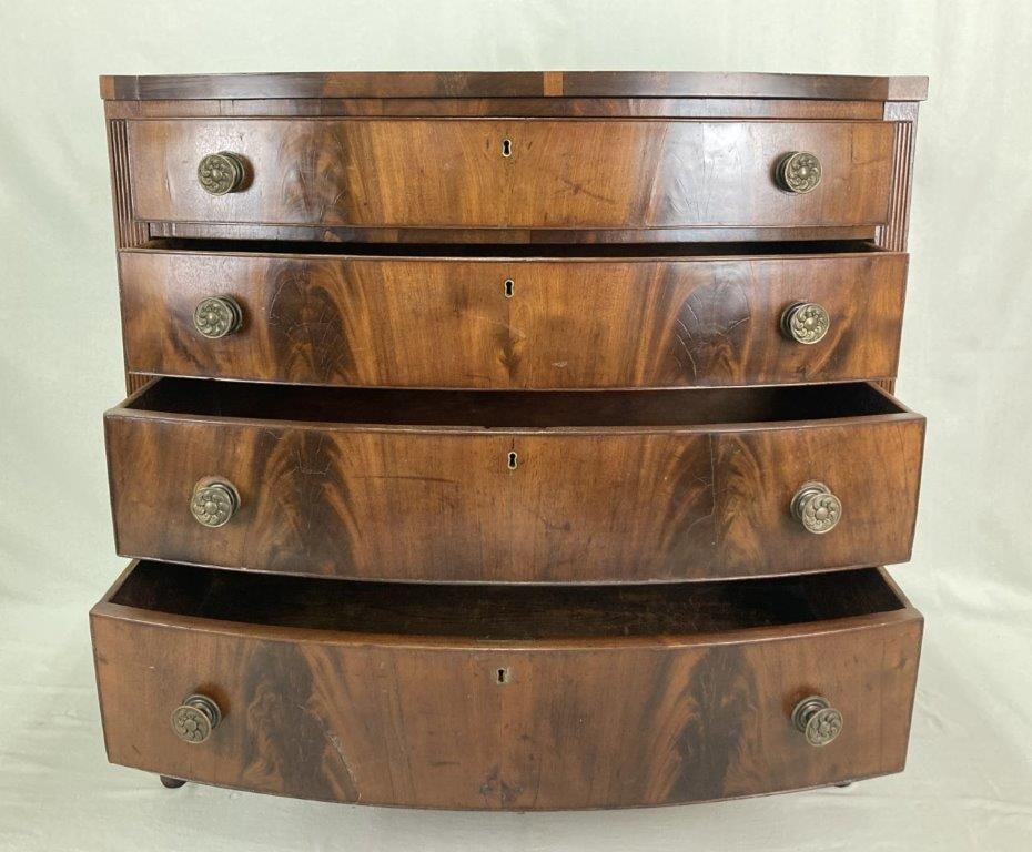19th Century Sheraton Bowfront Chest - 2