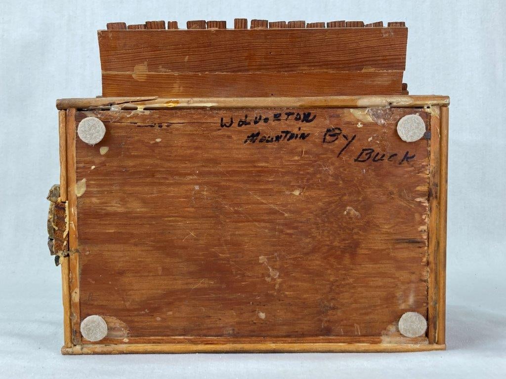 Folk Art Log Cabin Jewelry Box - 9
