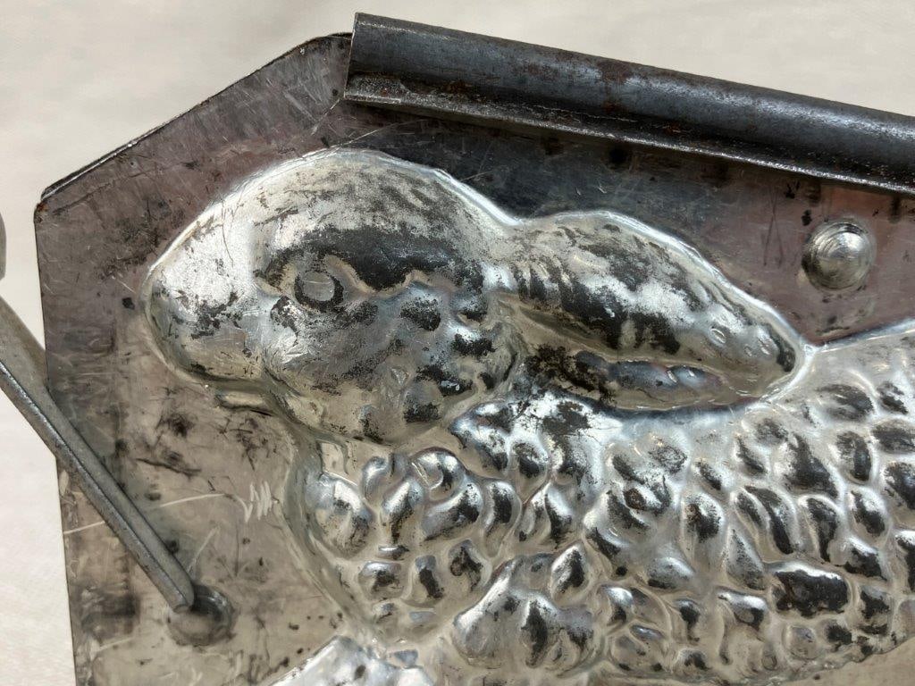 Tin Rabbit and Elephant Candy Molds - 5