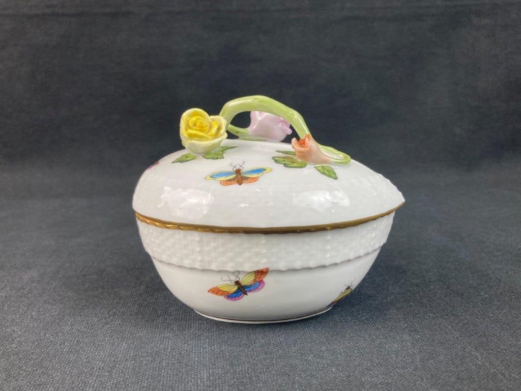 Herend Hand-Painted Porcelain Covered Box - 5
