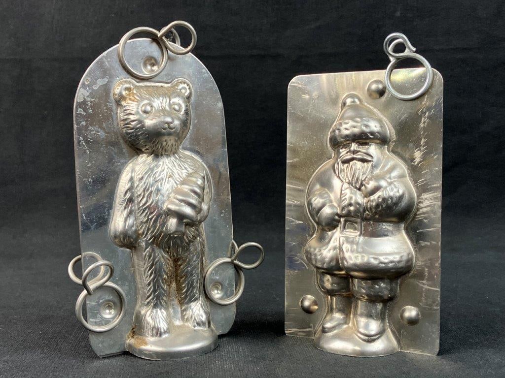 Pair of Christmas Santa and Bear Chocolate Molds (1 of 5)