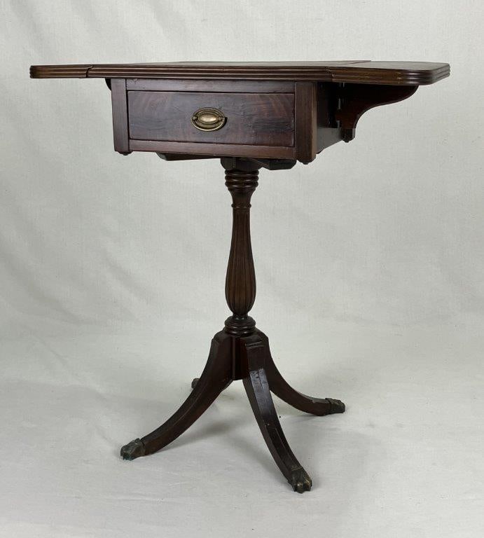 Mahogany One Drawer Stand (1 of 11)