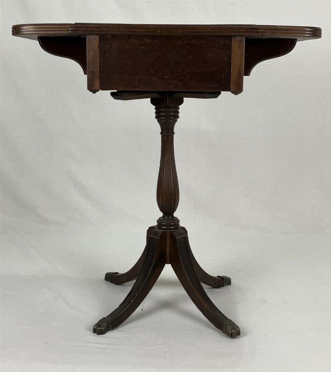 Mahogany One Drawer Stand - 7