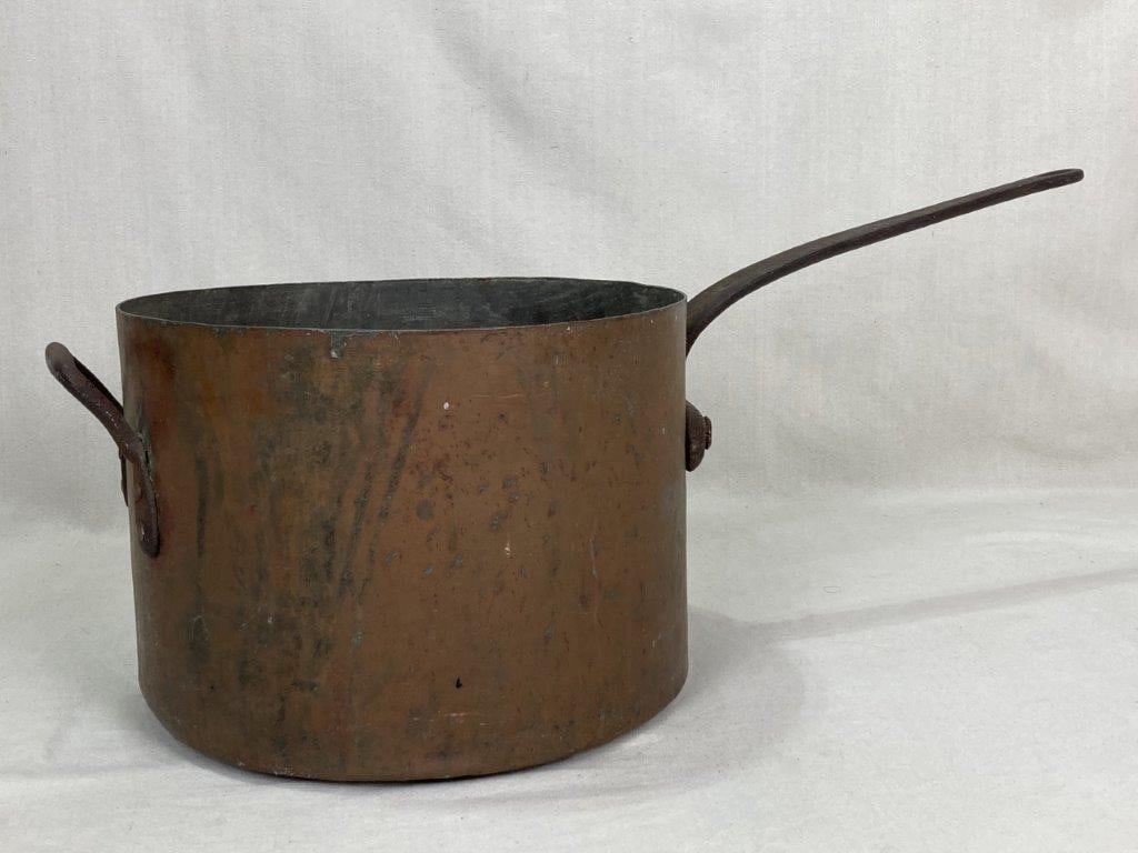Massive Antique Dovetailed Copper Pot: Spectacular, large-scale antique copper pot features a classic utilitarian form highlighted by traditional dovetailed construction along the seams, a definitive hallmark of historic, high-quality arti