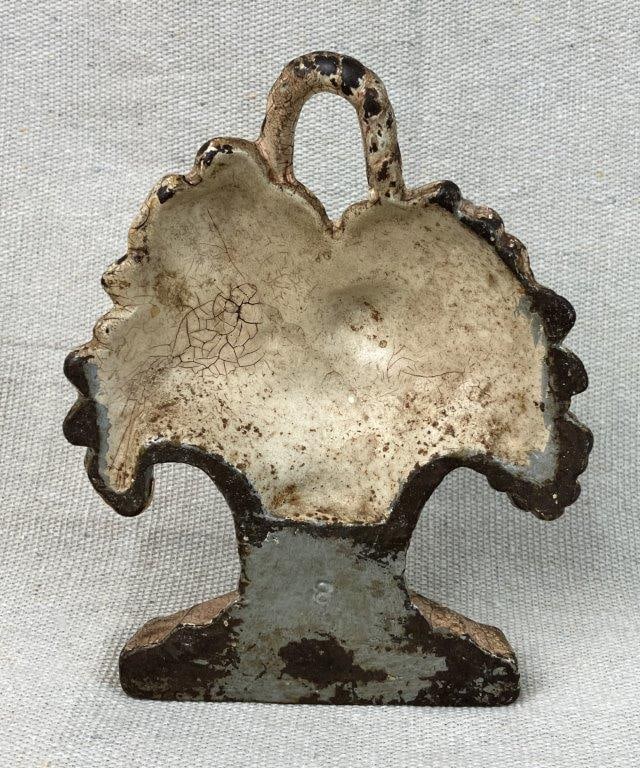 Hubley Cast Iron Basket of Roses Doorstop - 4