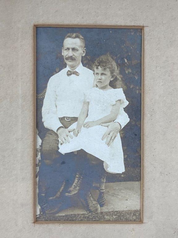 Late 19th Century Photographs of Children - 5