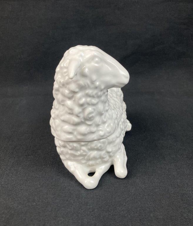 Mottahedeh Porcelain Sheep Trinket Box - 5
