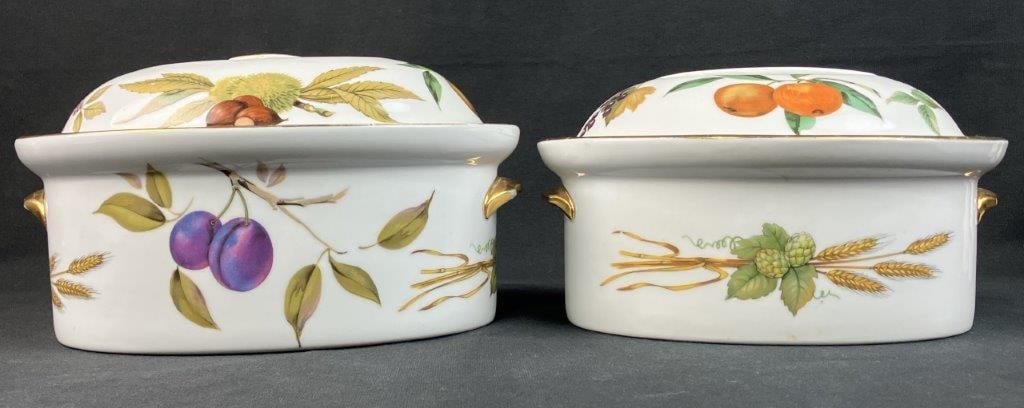 Royal Worcester Evesham Porcelain Dishware - 9