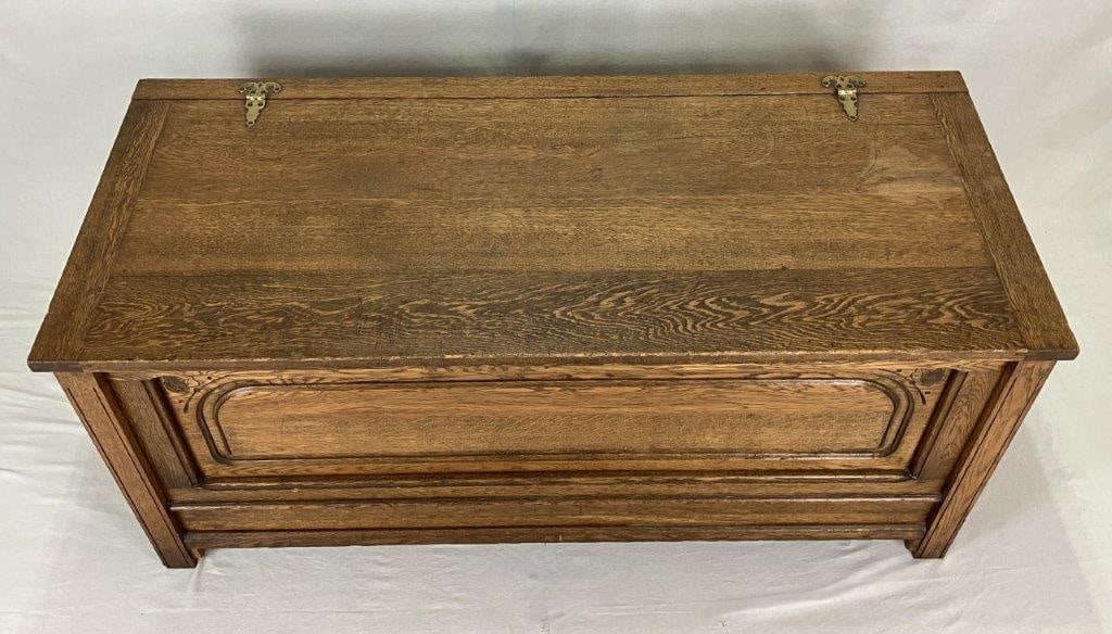 Fine Oak Blanket Chest - 2